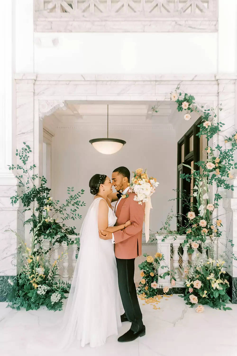 Artwork Nouveau Elopement At A Historic Financial institution Wedding ceremony Venue ⋆ Ruffled