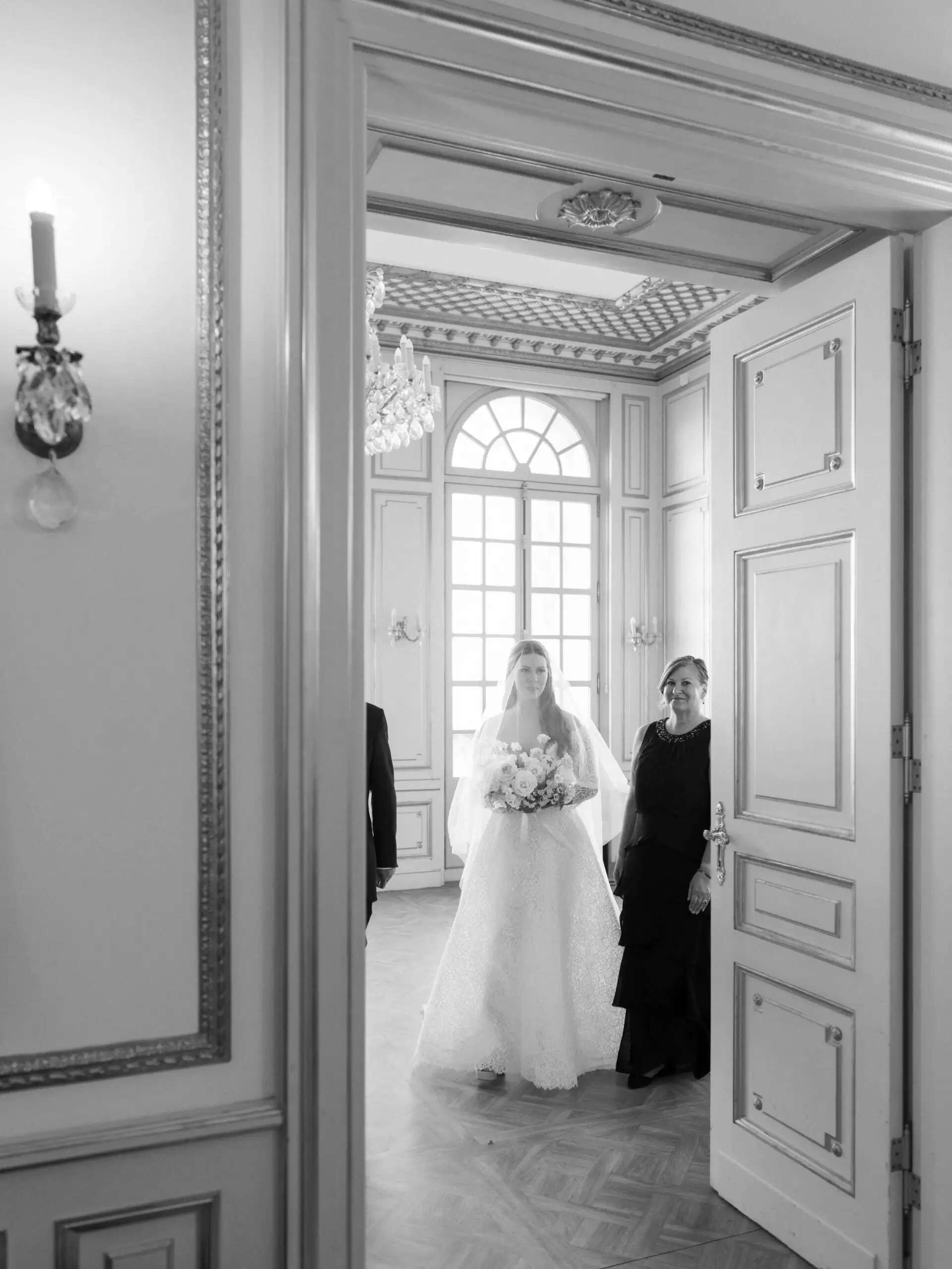 Chateau Saint Georges Wedding ceremony Photographer on Model Me Fairly