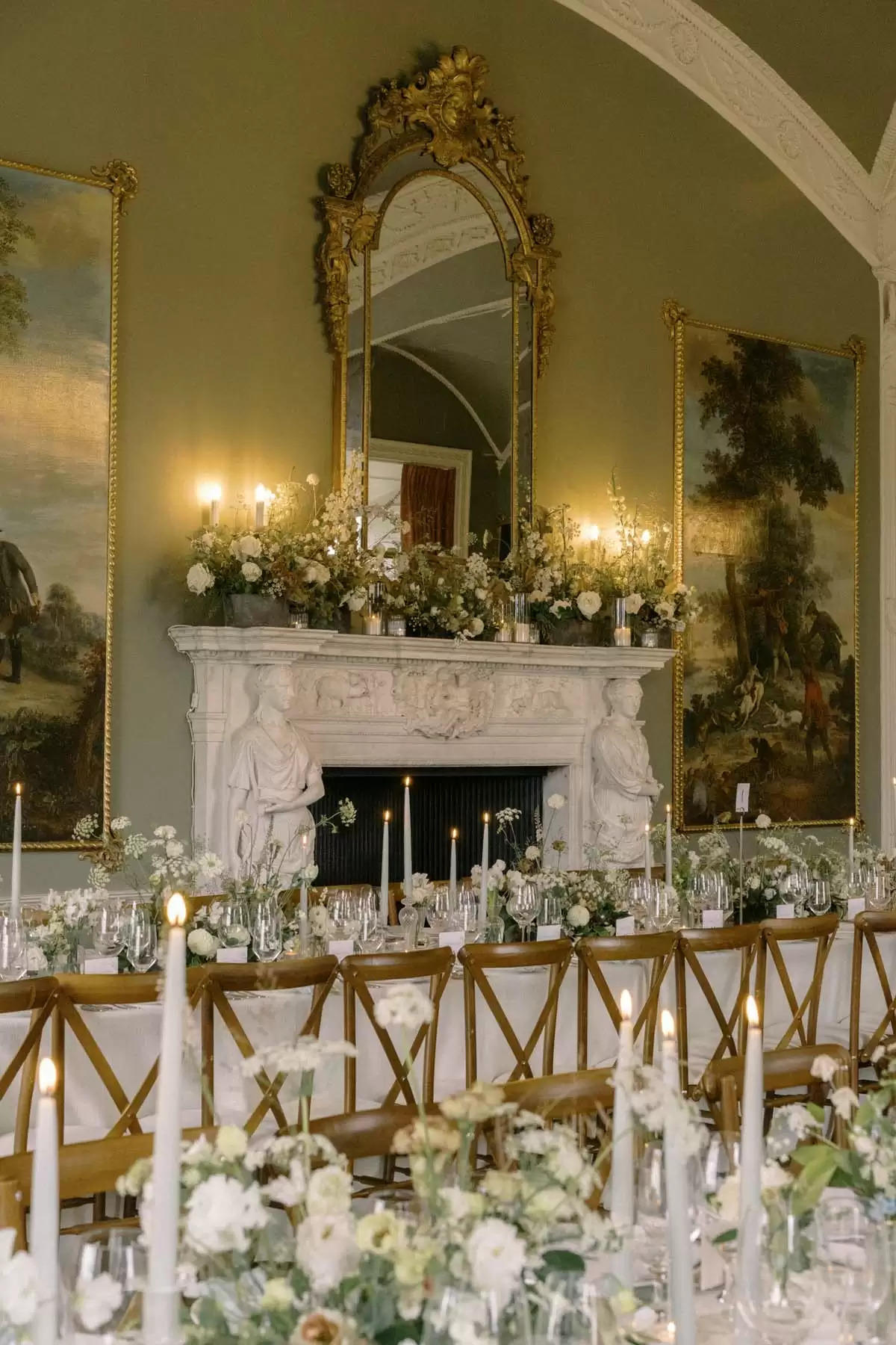 Eire Marriage ceremony at Luttrellstown Fortress