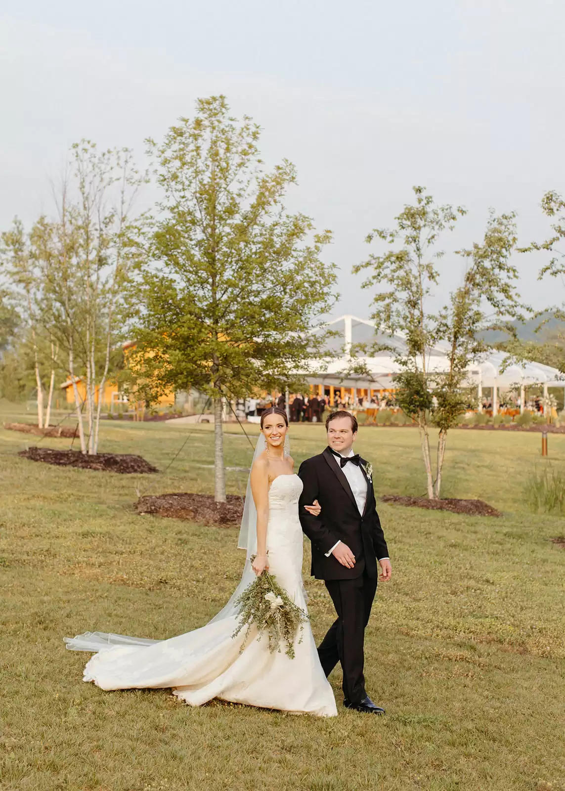 An Upscale, Down-home Tennessee Marriage ceremony at Southall Farm & Inn ⋆ Ruffled
