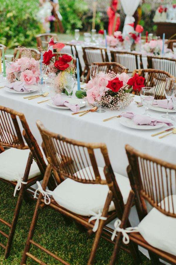 A Vibrant Vacation spot Marriage ceremony on Kona Seashore in Blue & Gold ⋆ Ruffled