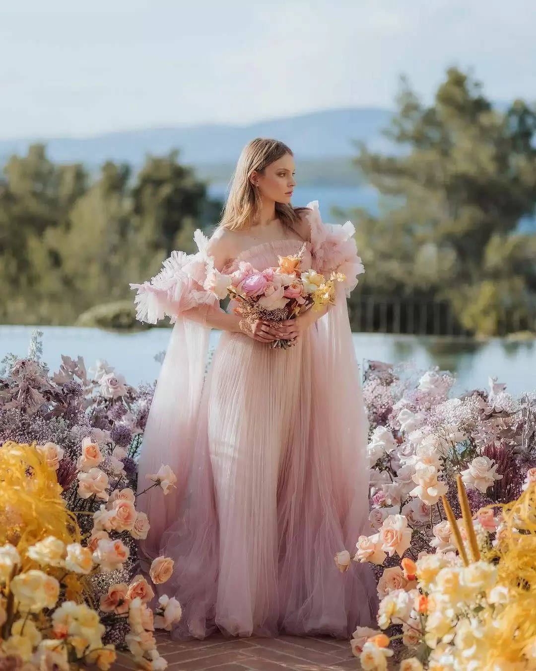 35 Finest Blush and Pink Marriage ceremony Clothes We’re Obsessed With