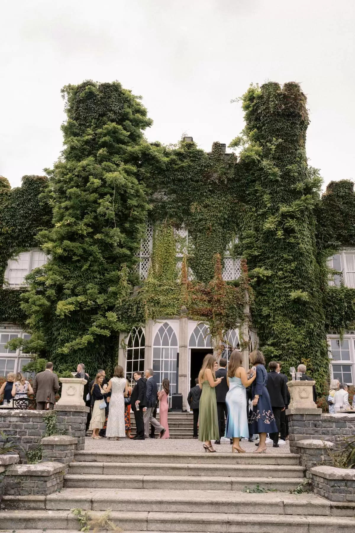 Eire Marriage ceremony at Luttrellstown Fortress