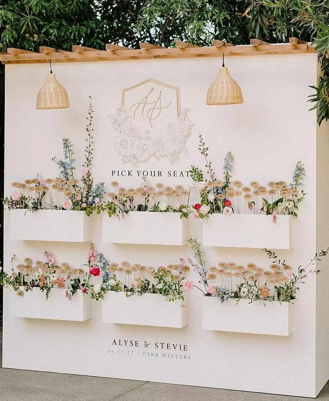Personalise Your Wedding ceremony Decor With Charming Indicators