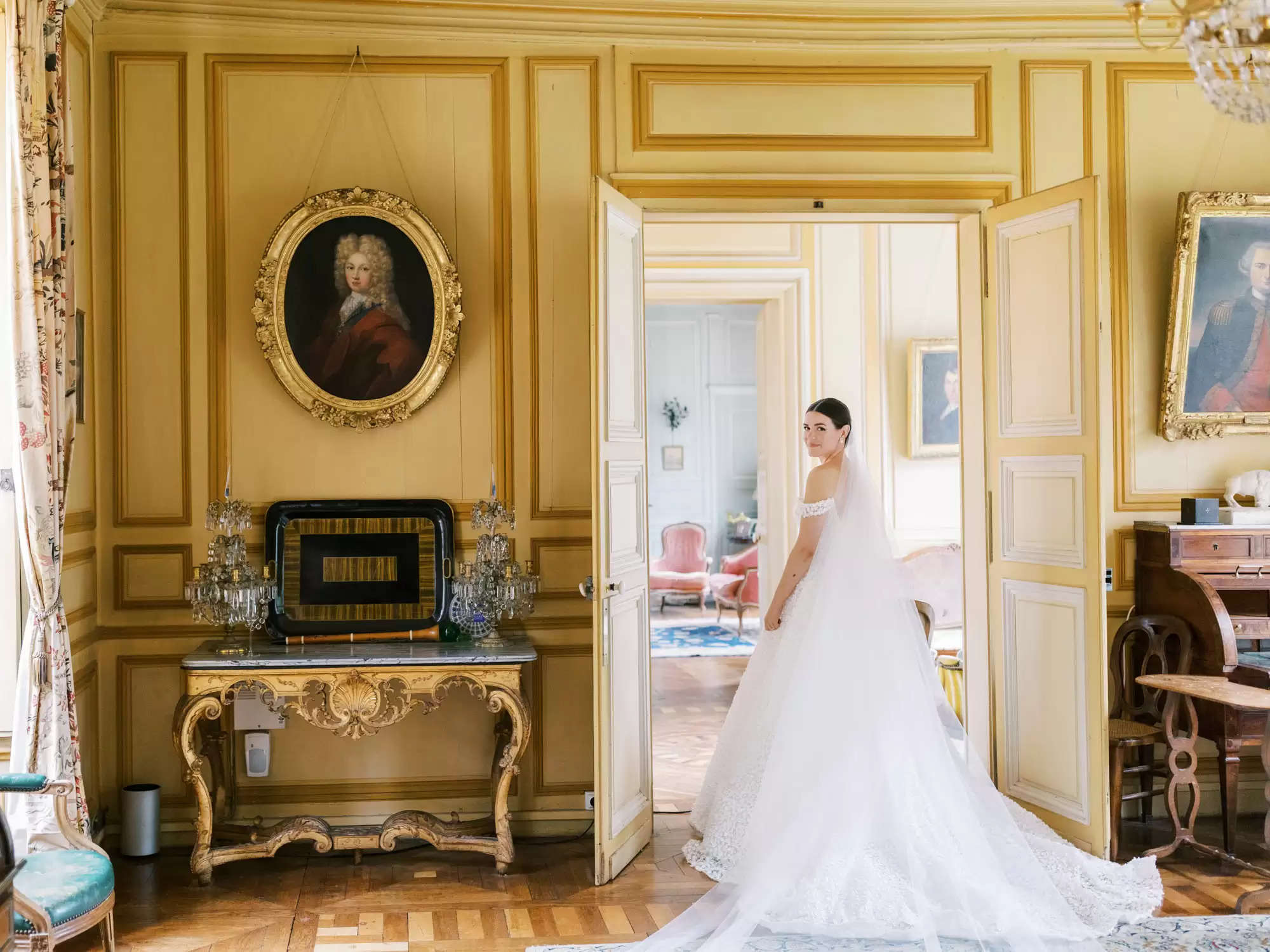 Chateau Bouthonvilliers Wedding ceremony Images Black-Tie Occasion