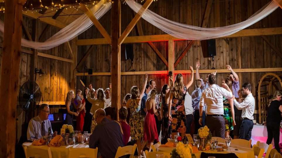Vermont Marriage ceremony DJs: Elevate Your Marriage ceremony